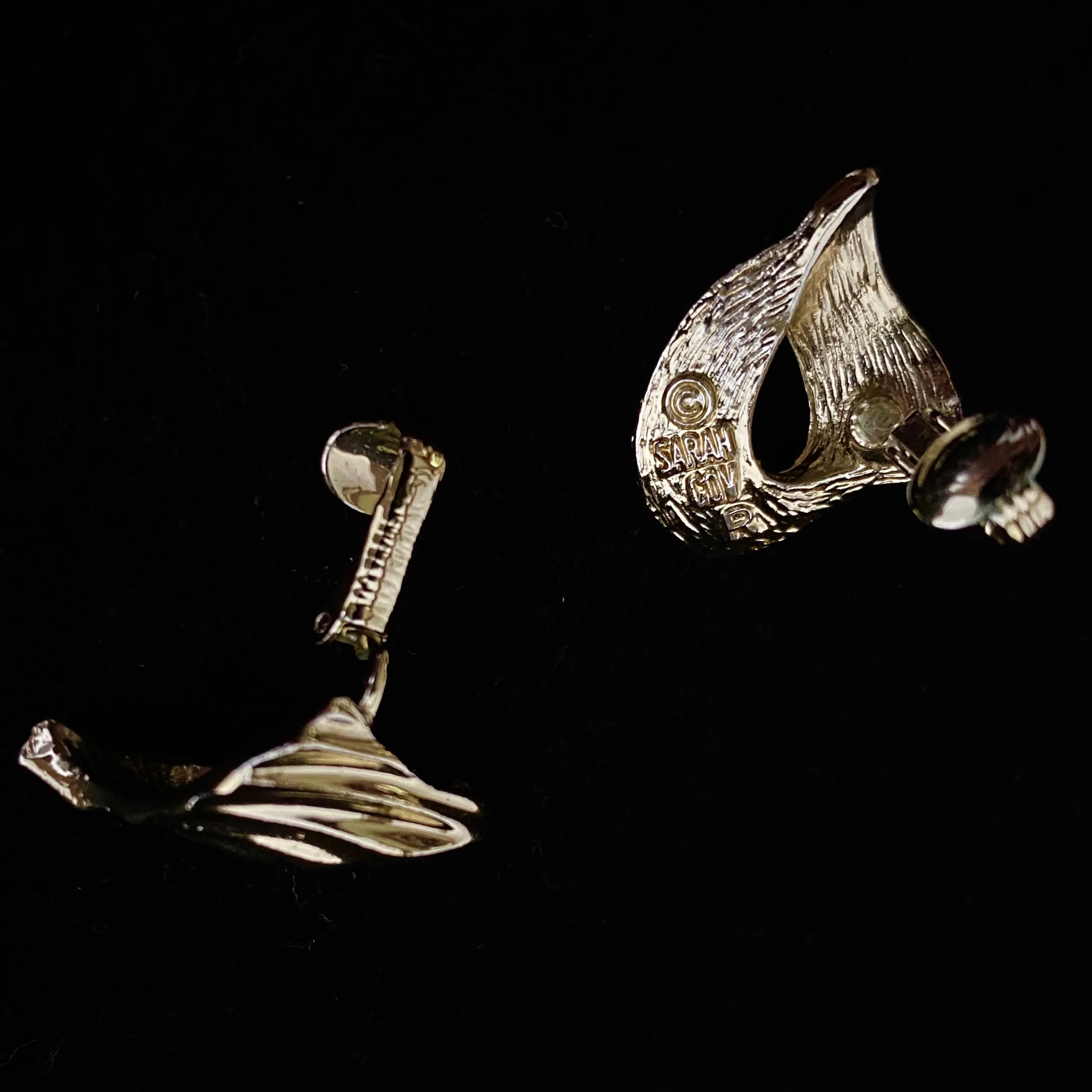 1971 Sarah Coventry Ribbonette Earrings