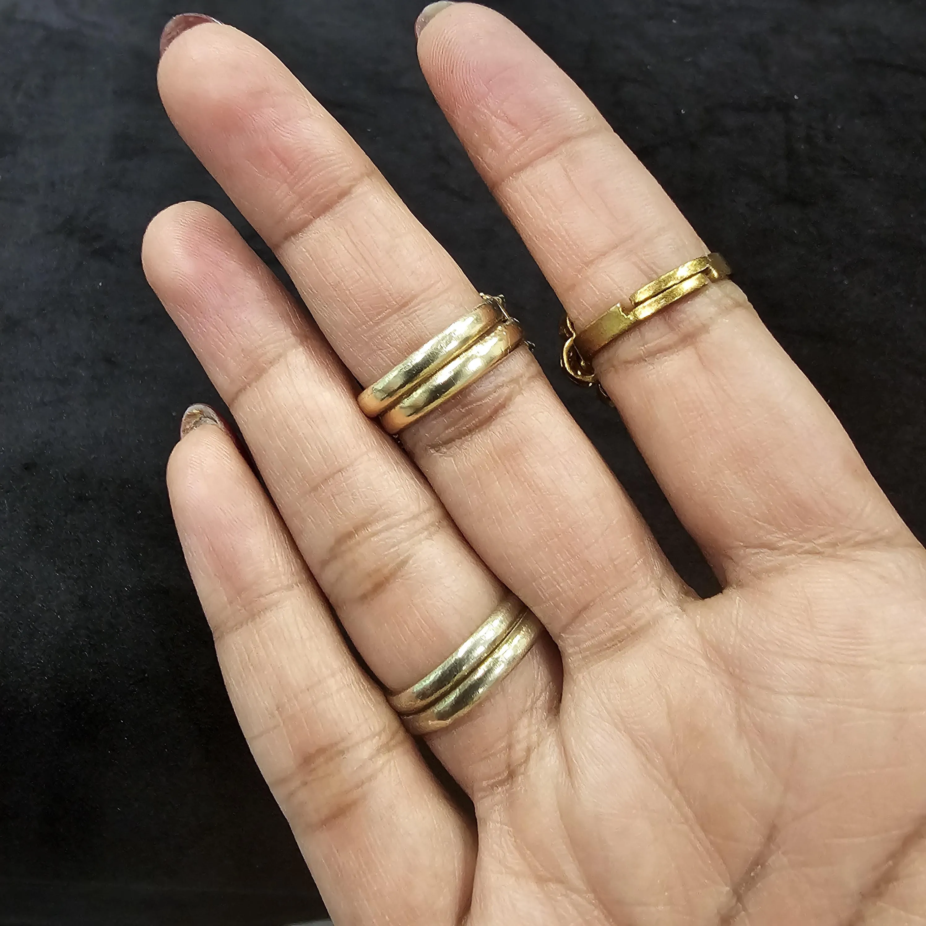 3 moissanite rings