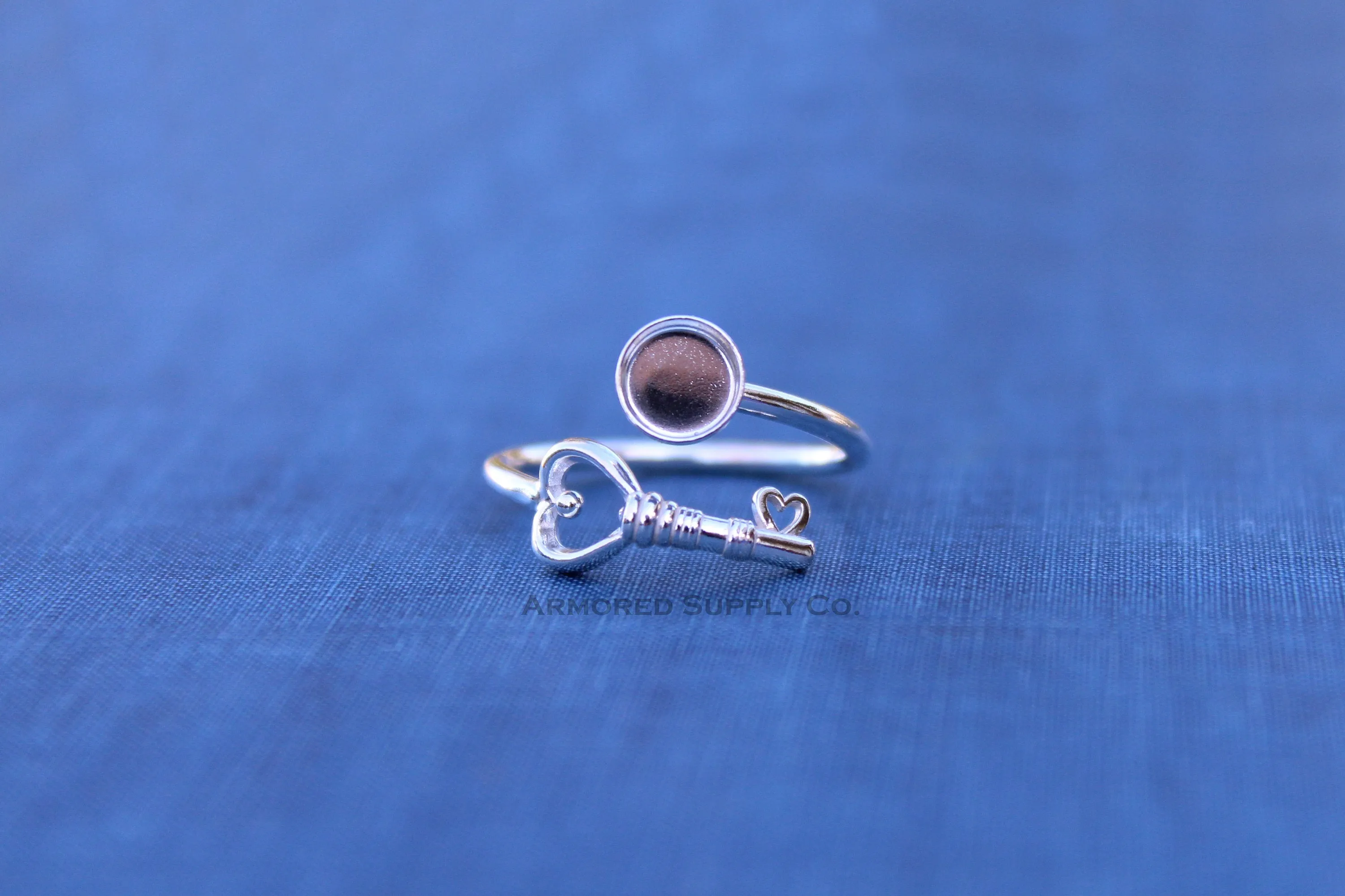 5mm Silver Heart Key Wrap Bypass Adjustable Bezel Ring blank