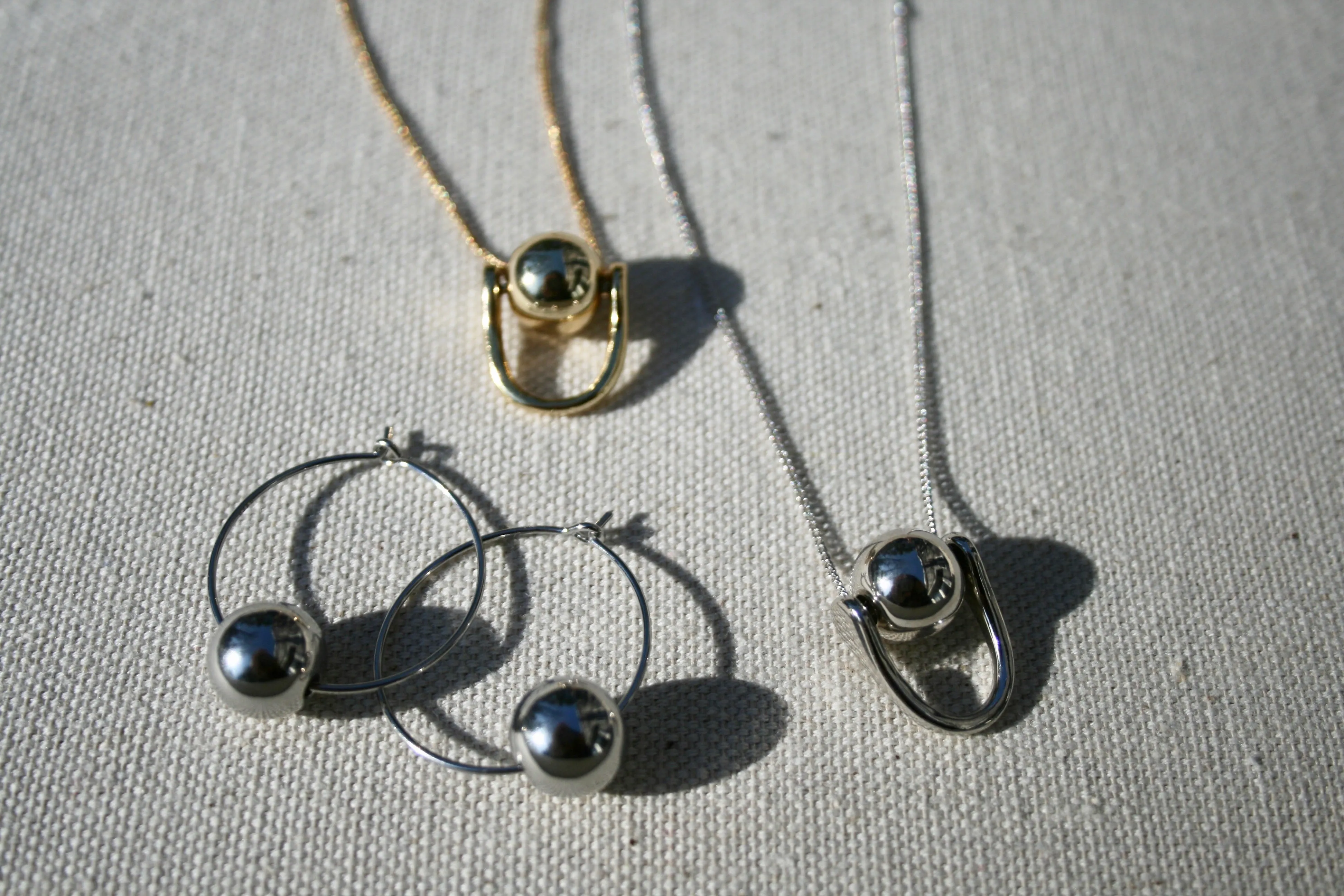 Auralie Doorknocker Hoops