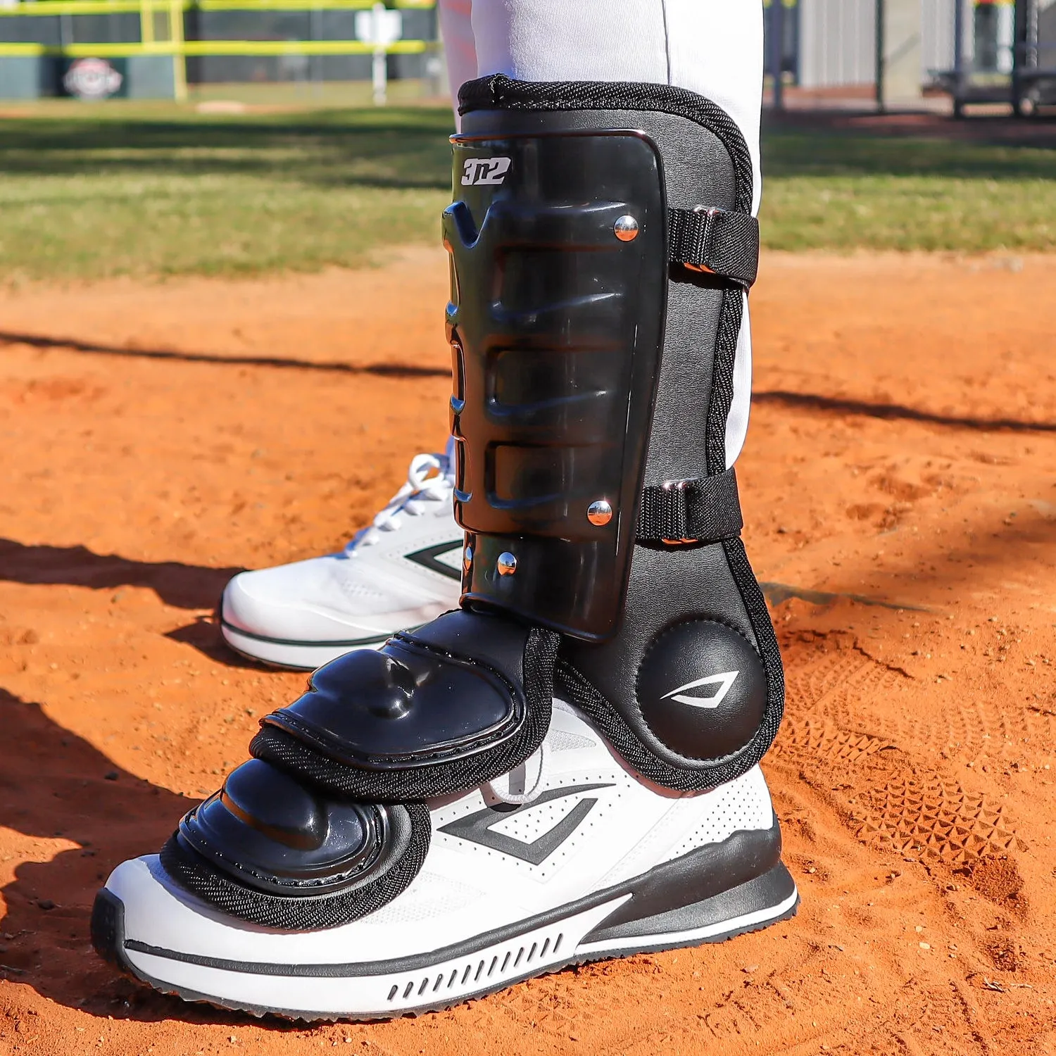 BATTER'S LEG GUARD