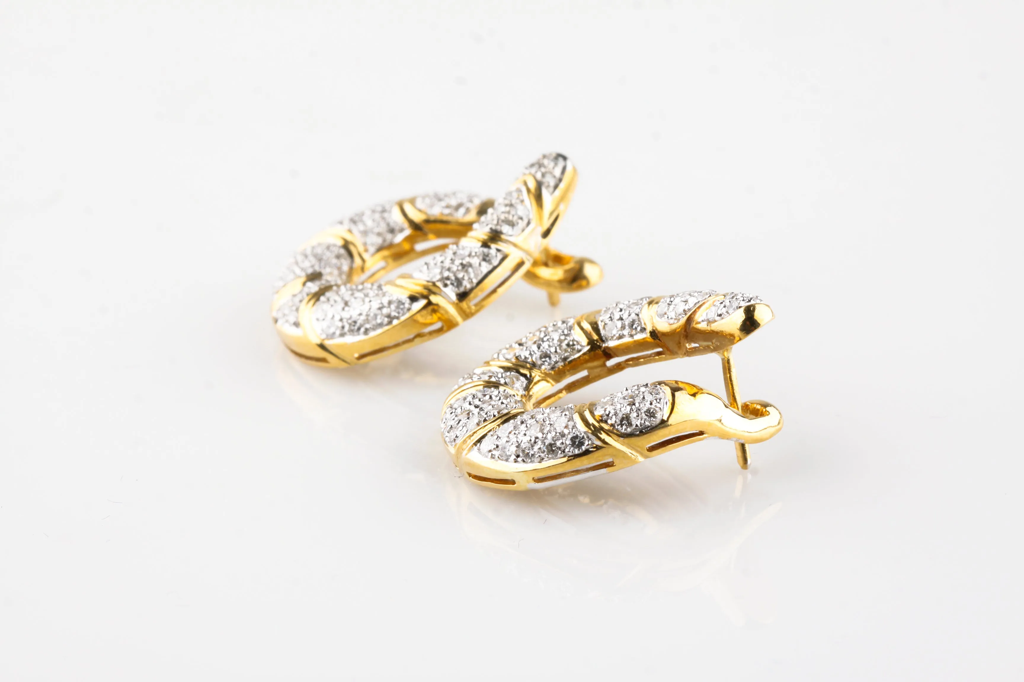 Beautiful 14k Two-Tone Gold Loop Diamond Earrings TDW = 2.0 Cts VS / F-G