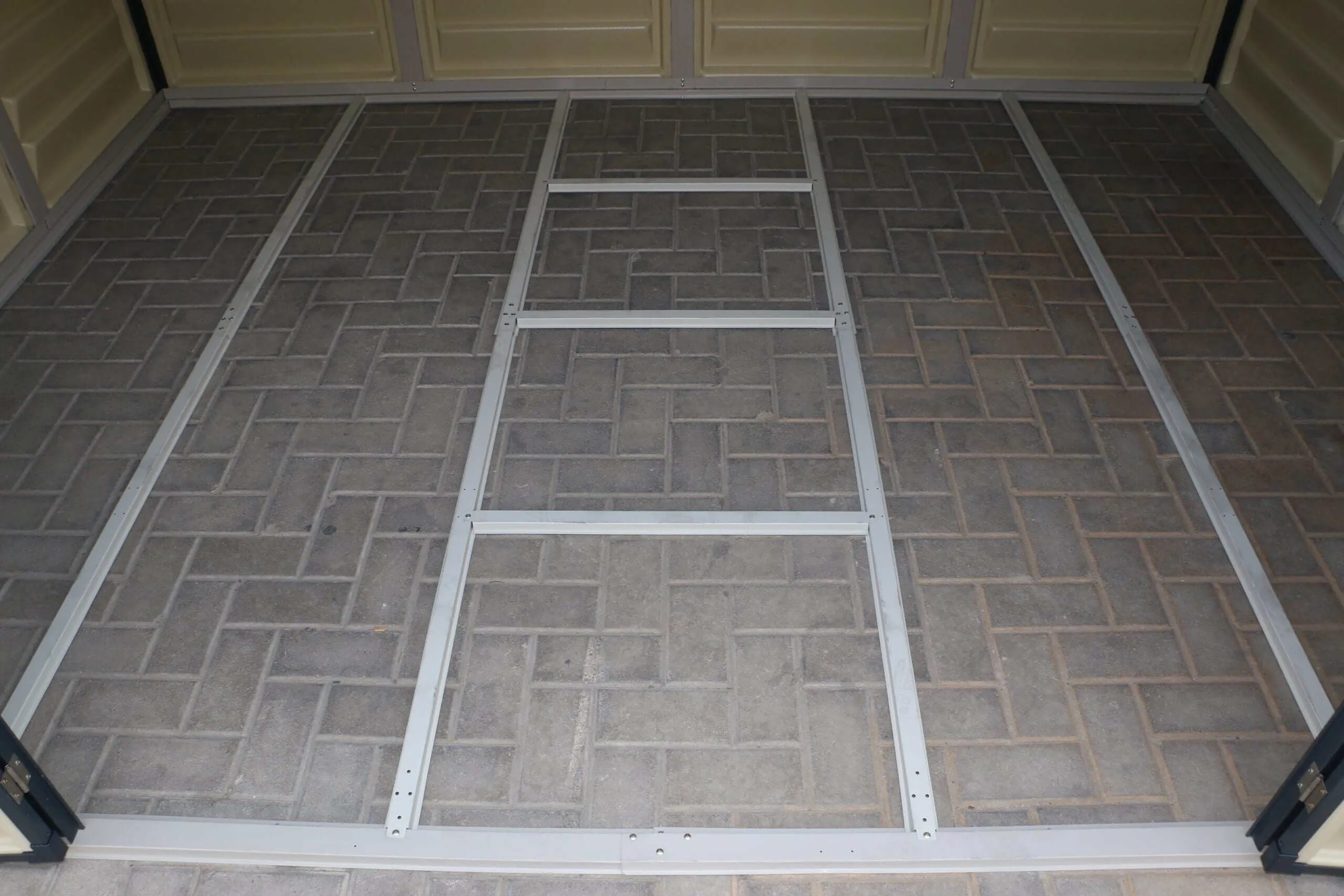 Duramax Woodside Plus 10'x8' Gray with Foundation 30227