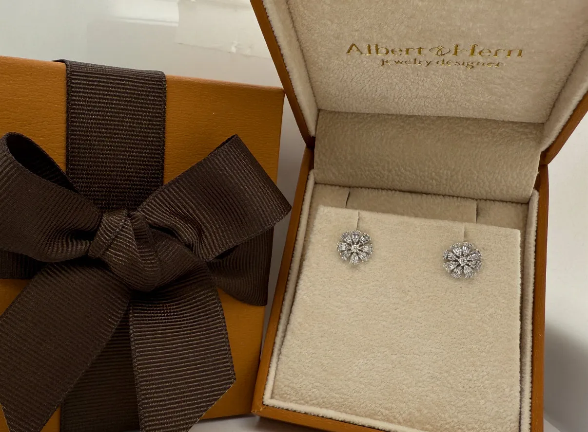Earrings 18kt Gold Diamonds Flower Stud