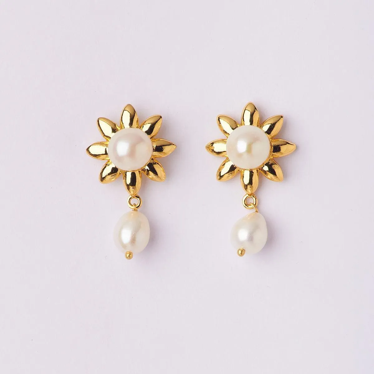 Floral Hanging Pearl Earring