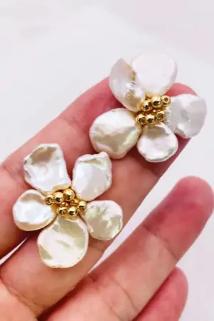 Freshwater Pearl Spring Bloom Earring