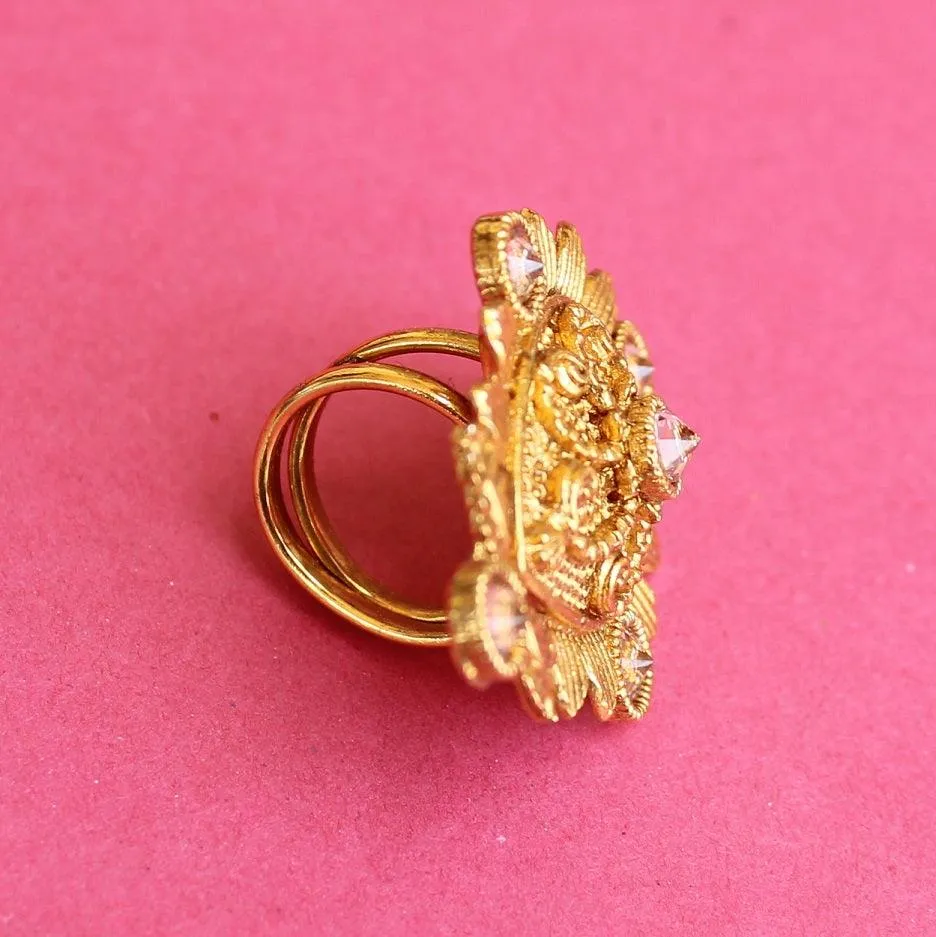 Golden Adjustable Kundan Finger Rings