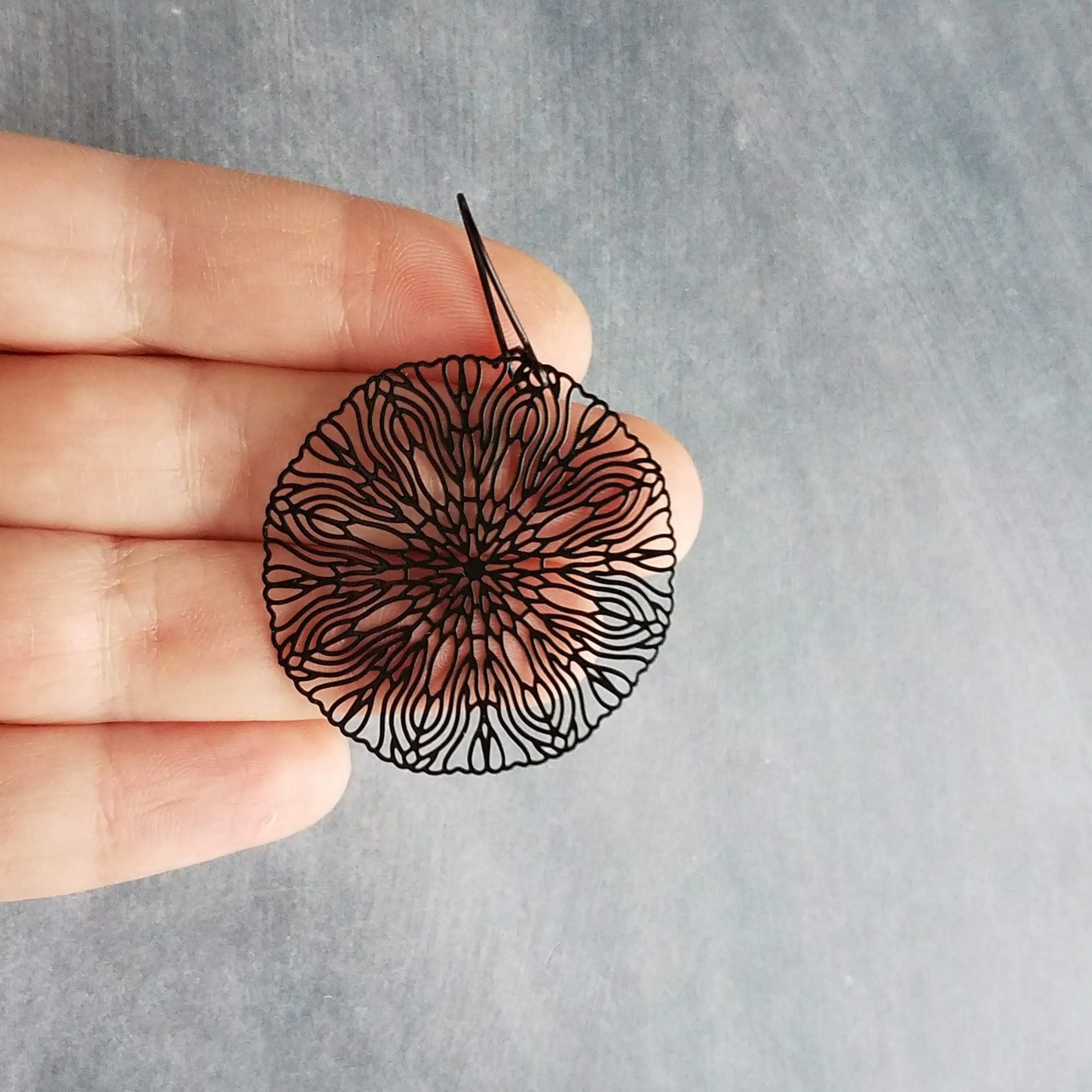 Large Black Filigree Earrings, round black earrings, thin earrings, cut out earrings, big earrings, floral earrings lightweight kidney