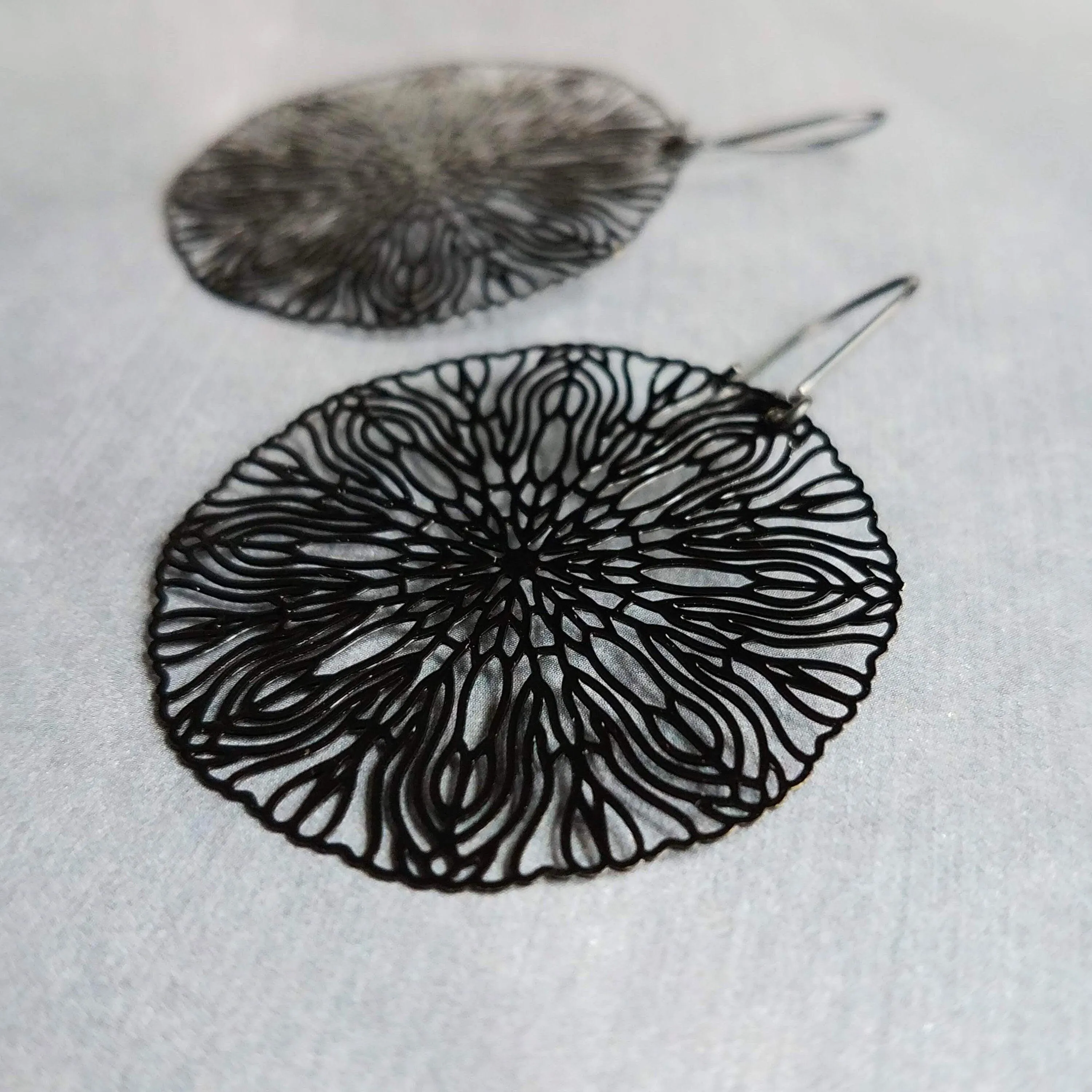 Large Black Filigree Earrings, round black earrings, thin earrings, cut out earrings, big earrings, floral earrings lightweight kidney