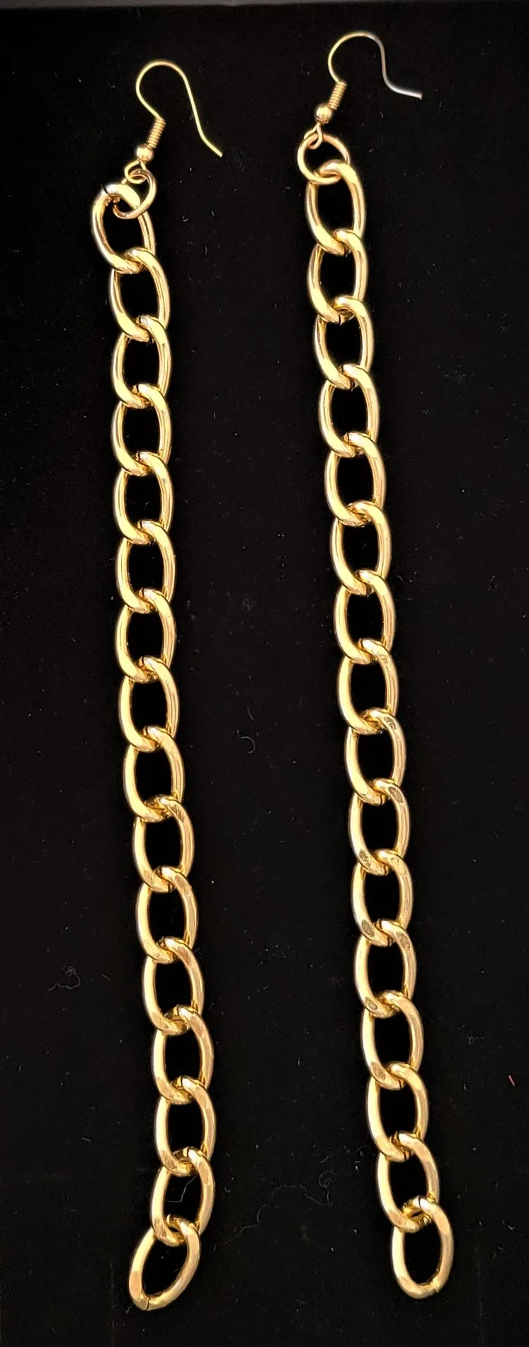 Long Chain Earrings Ultra Lightweight 19 cms Drop