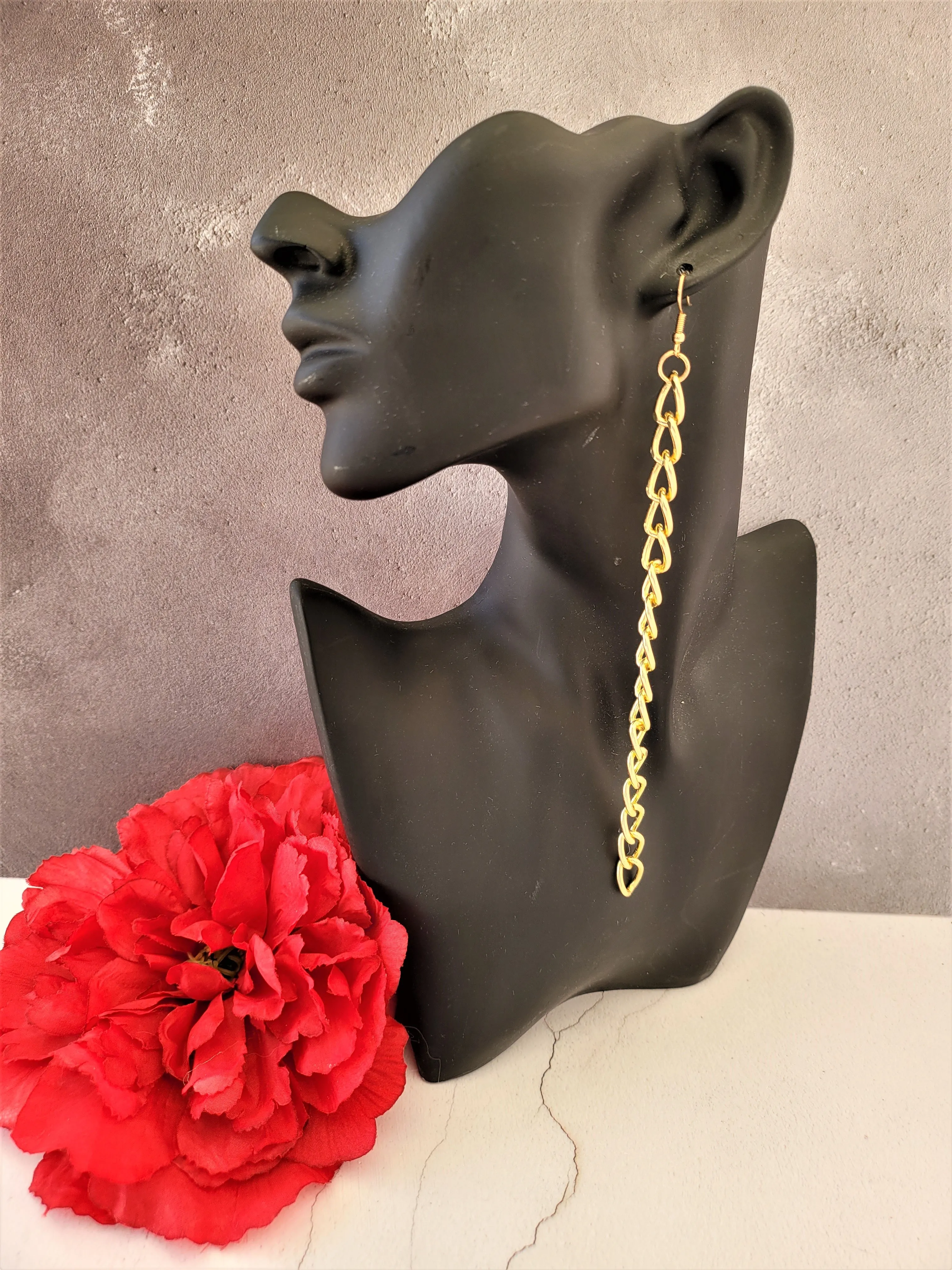 Long Chain Earrings Ultra Lightweight 19 cms Drop