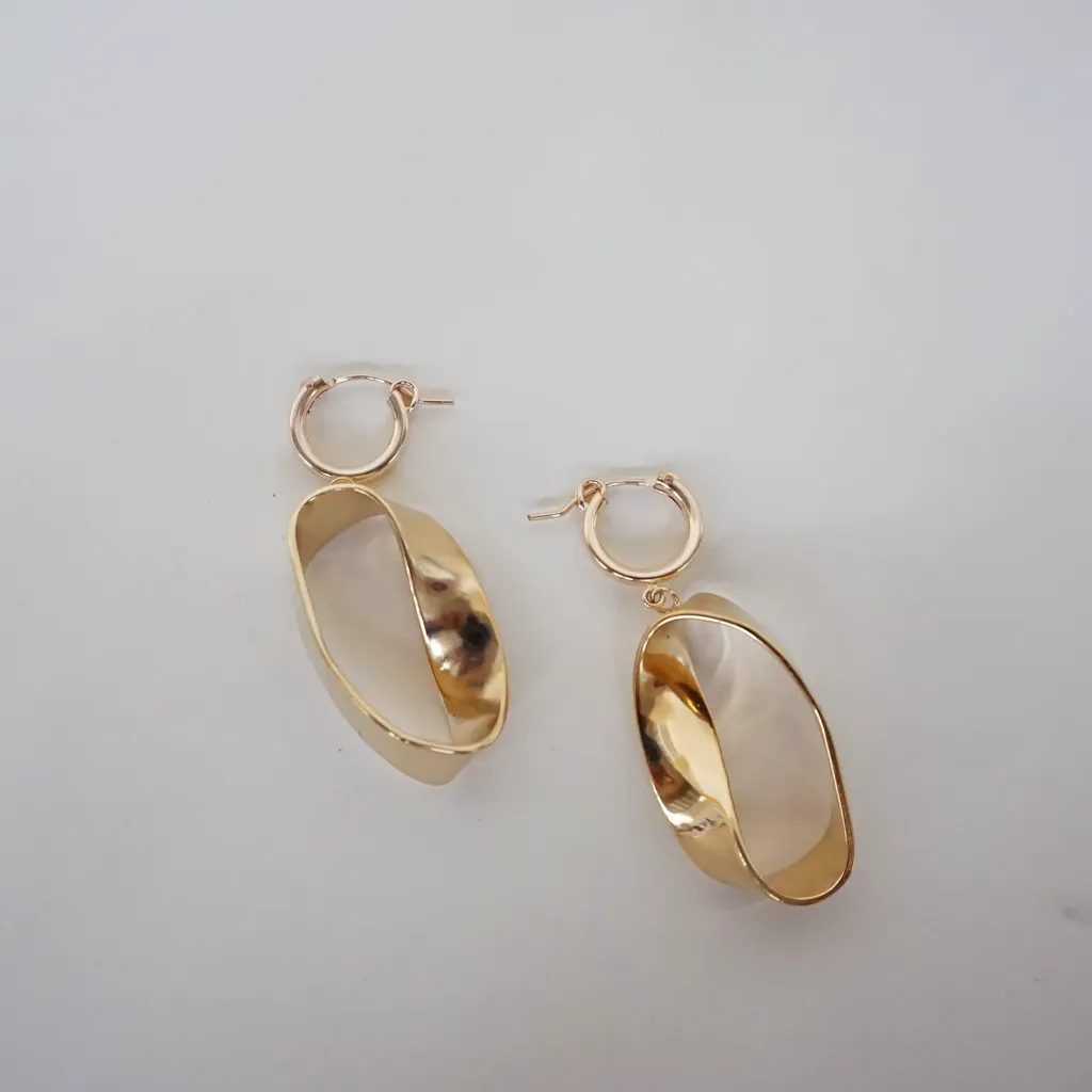 Ojo Hoops