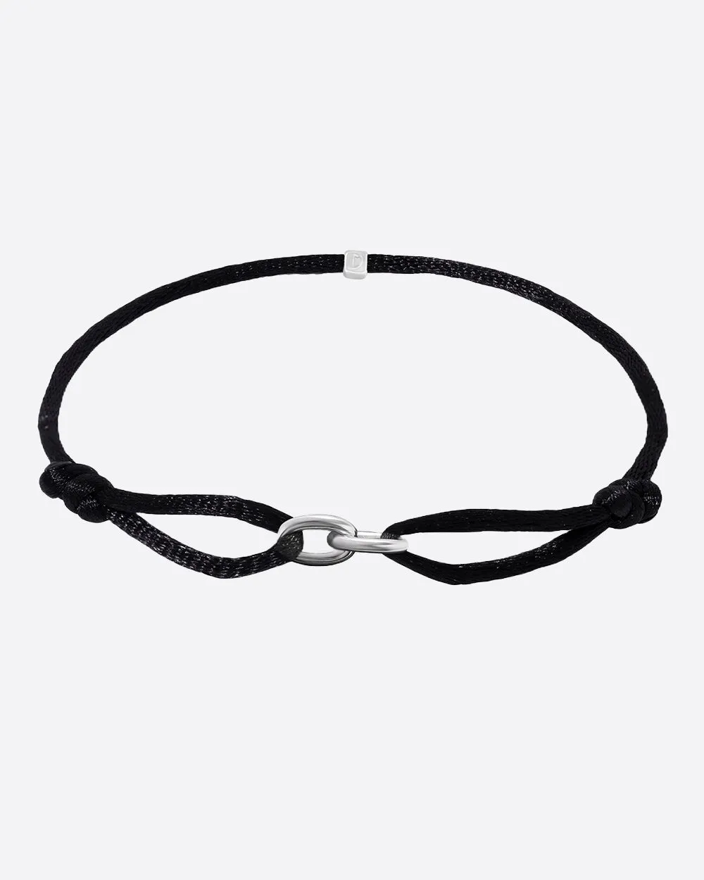 OVAL LINK CORD BRACELET.
