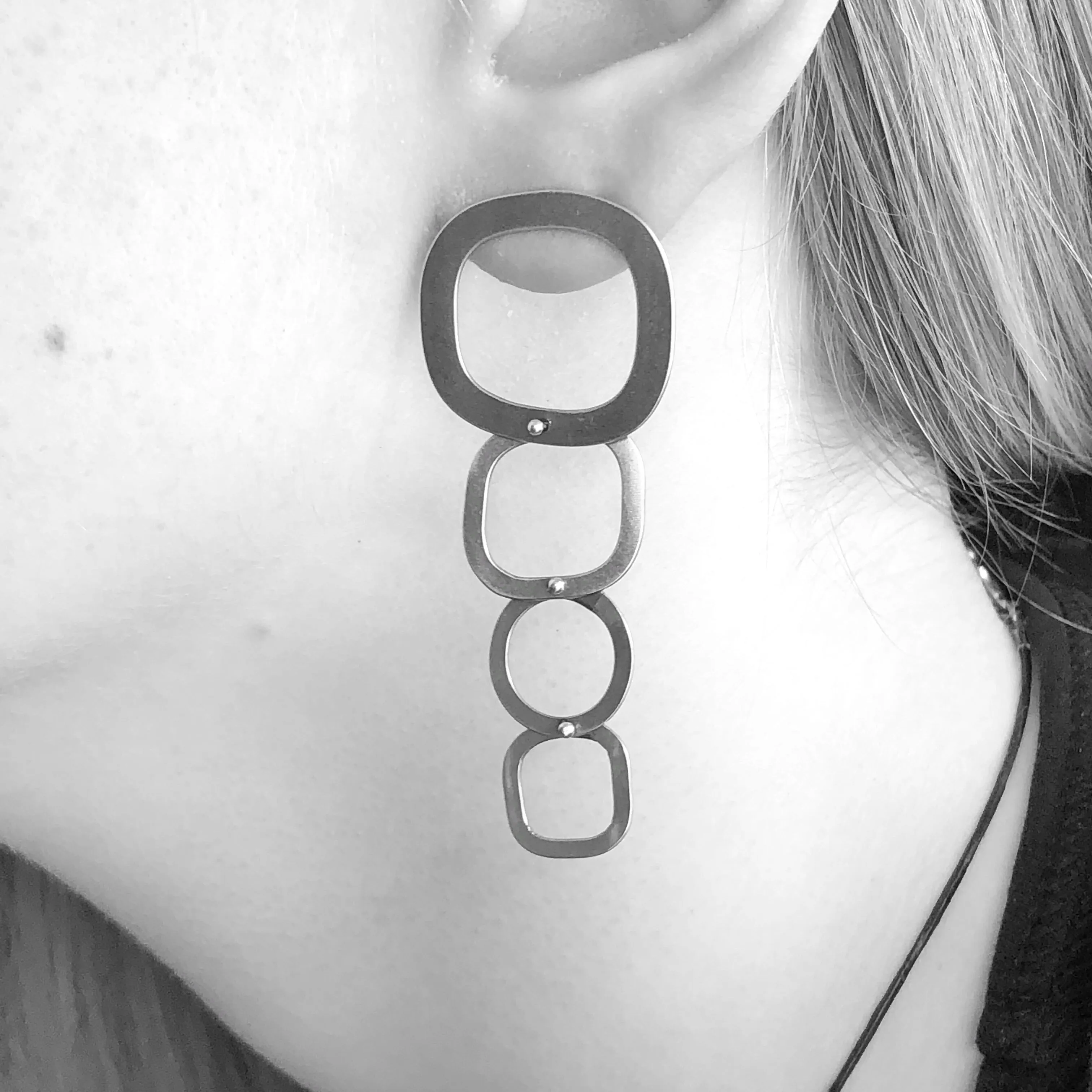 Sketch Post Earrings