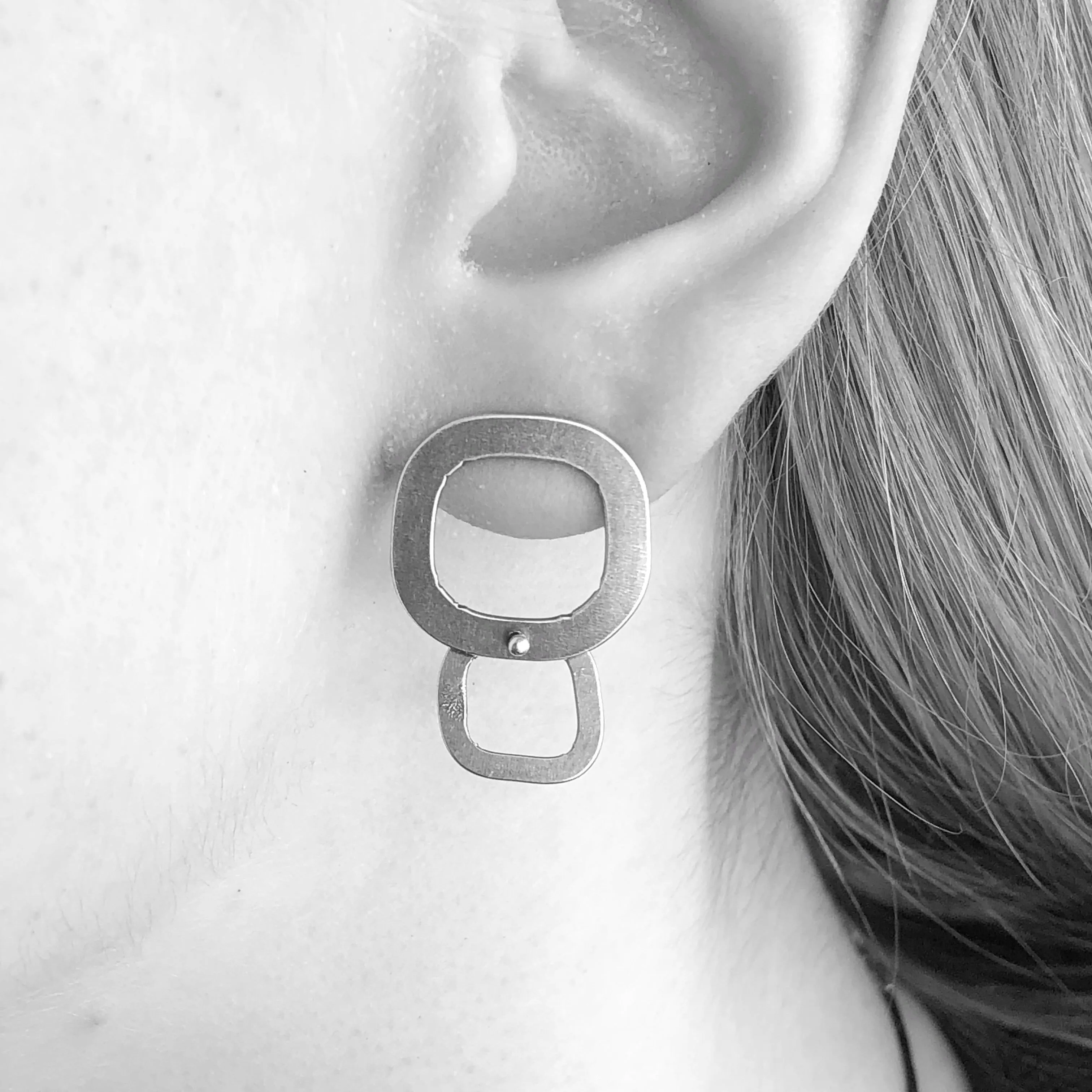Sketch Post Earrings